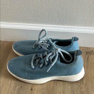Allbirds women’s blue Sneakers size 7
